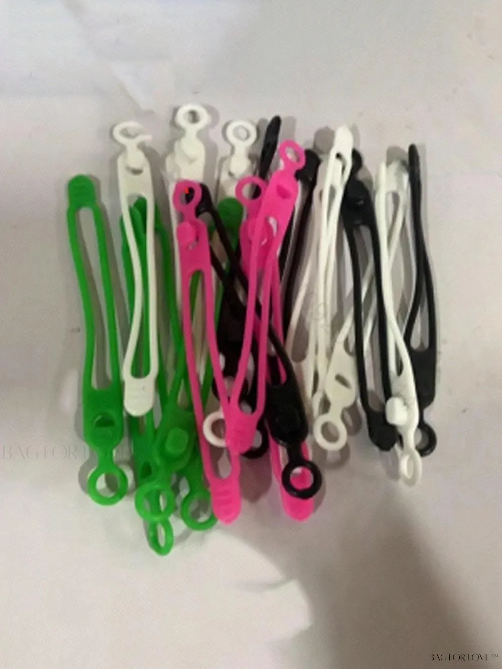 BagForLove - College Essentials Adaptable Cable Ties for Desk Organization