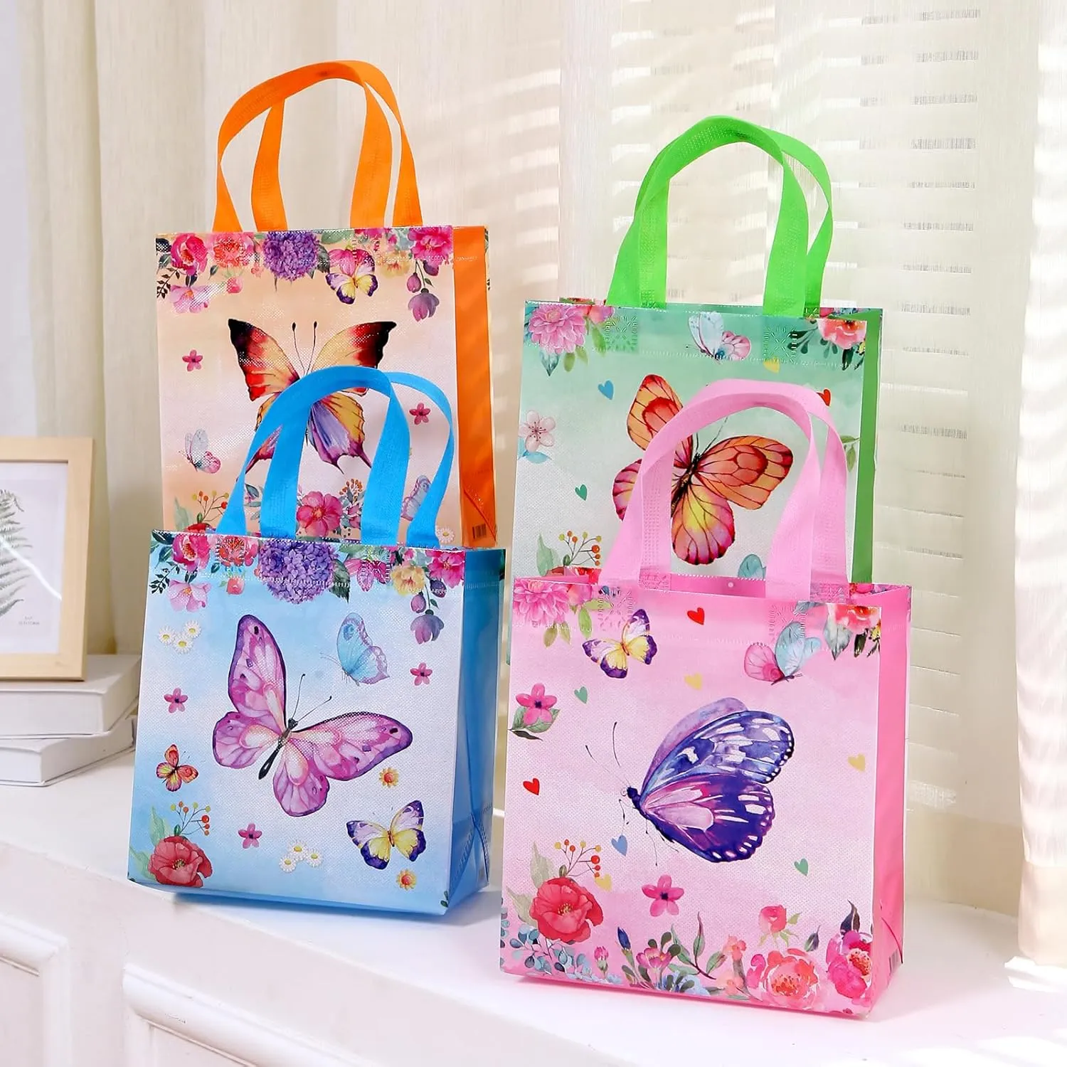 Butterfly Non-woven Gift Bags with Handle，Medium Gift Bag Reusable Shopping Tote Gift Bag 12pcs，Dragonflies Pattern Bag Suitable for Kids Birthday，Mothers Day，Baby Showers and All Multiple Uses