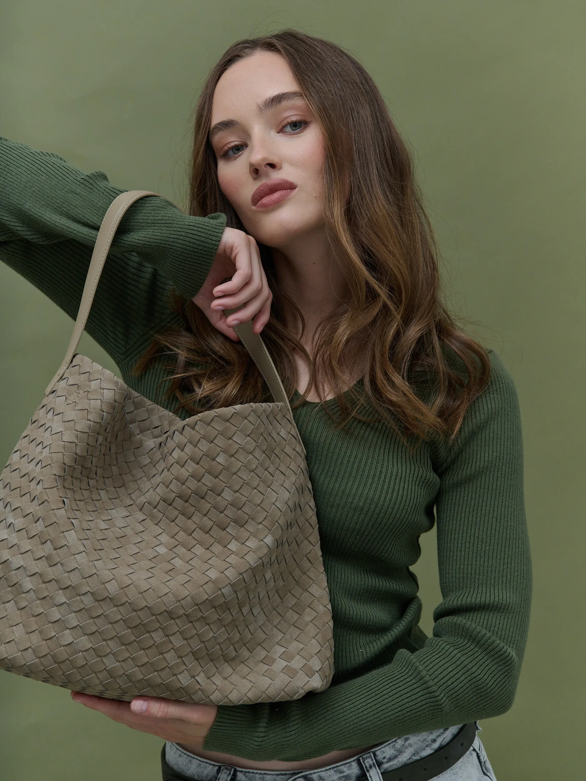 Calla Woven Handbag in Olive