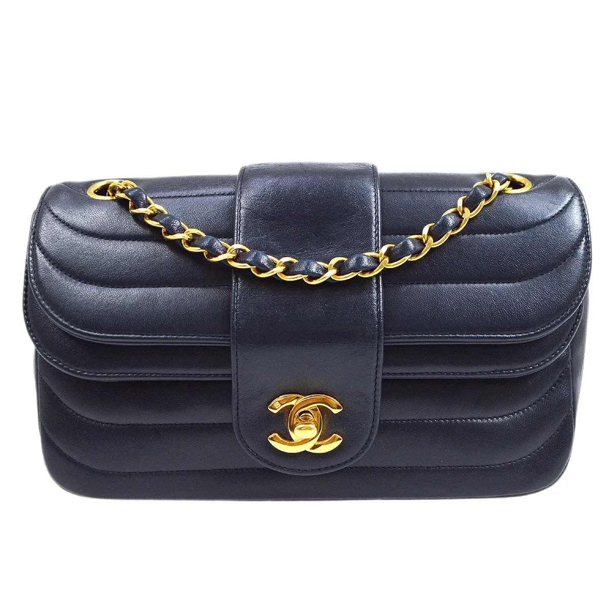 CHANEL 1991-1994 Vertical Flap Small Navy Lmabskin