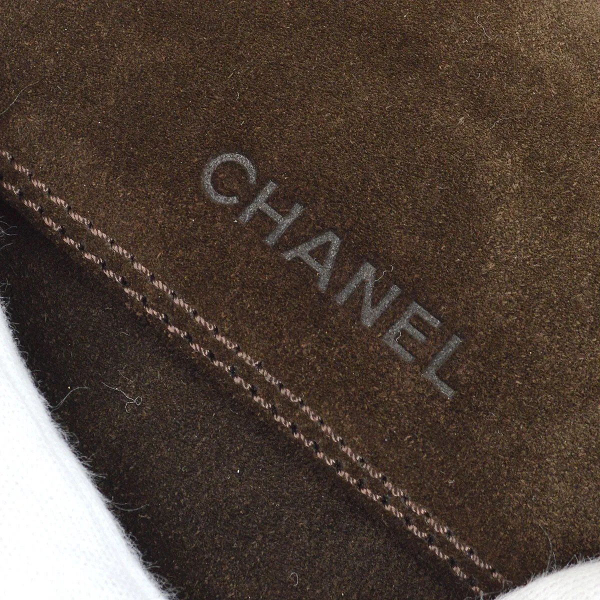 CHANEL 1997-1999 Brown Suede Logo Shoulder Bag 33320