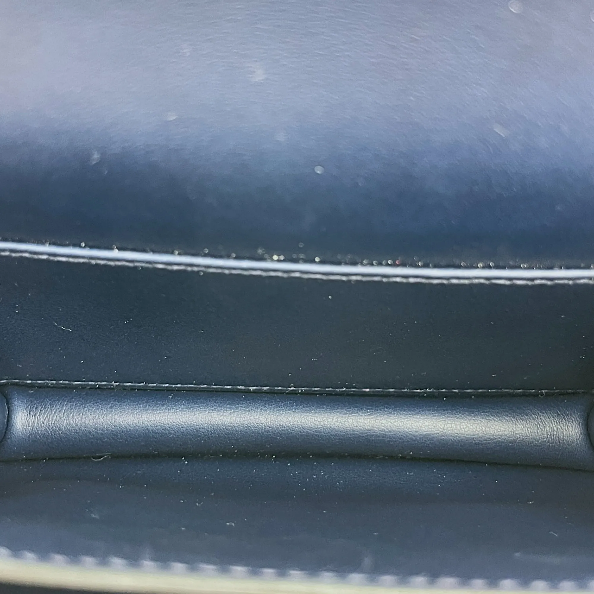 Constance 18 Bleu Navy in Swift, Gold hardware