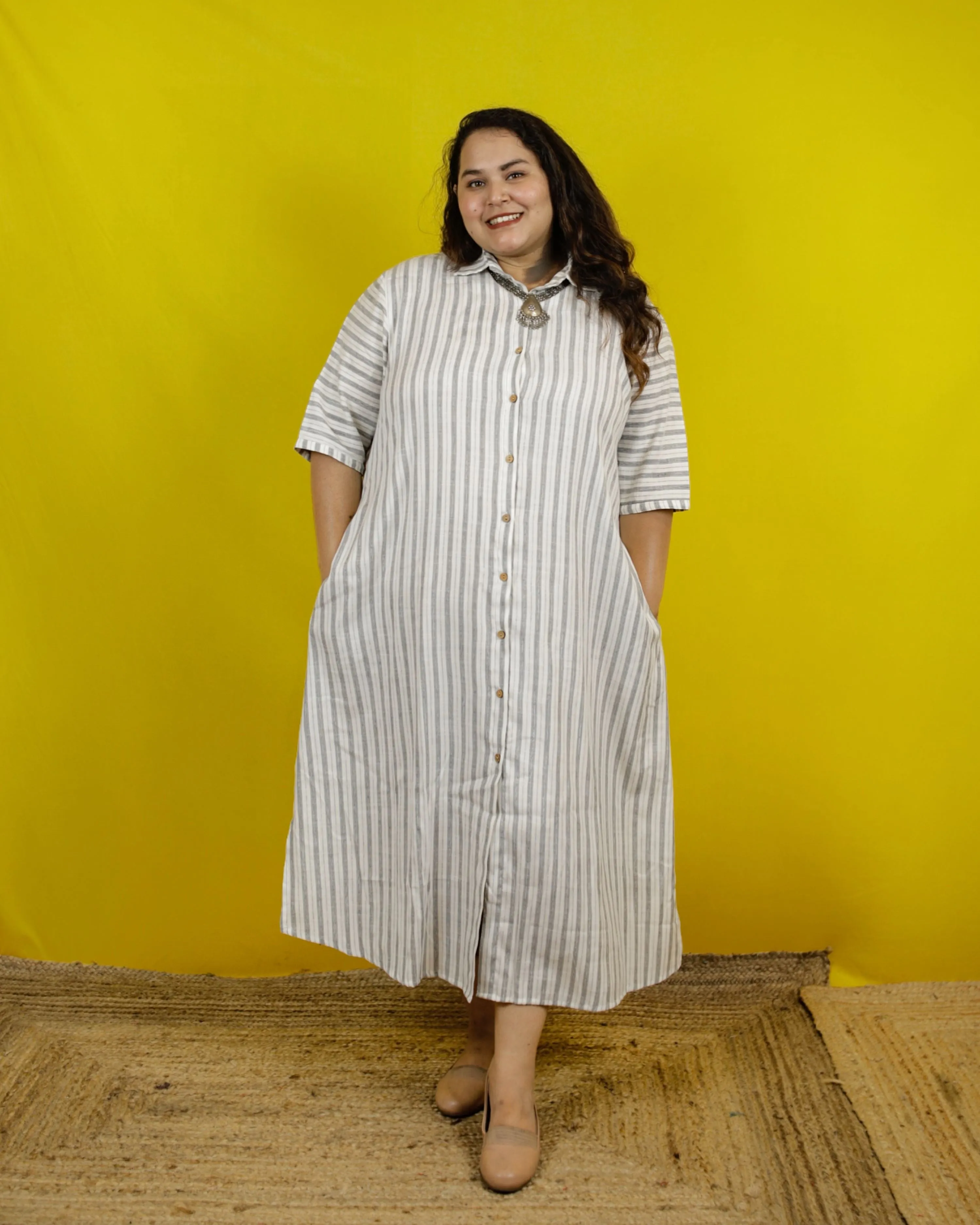 Daisy- White Collar Checked Dress