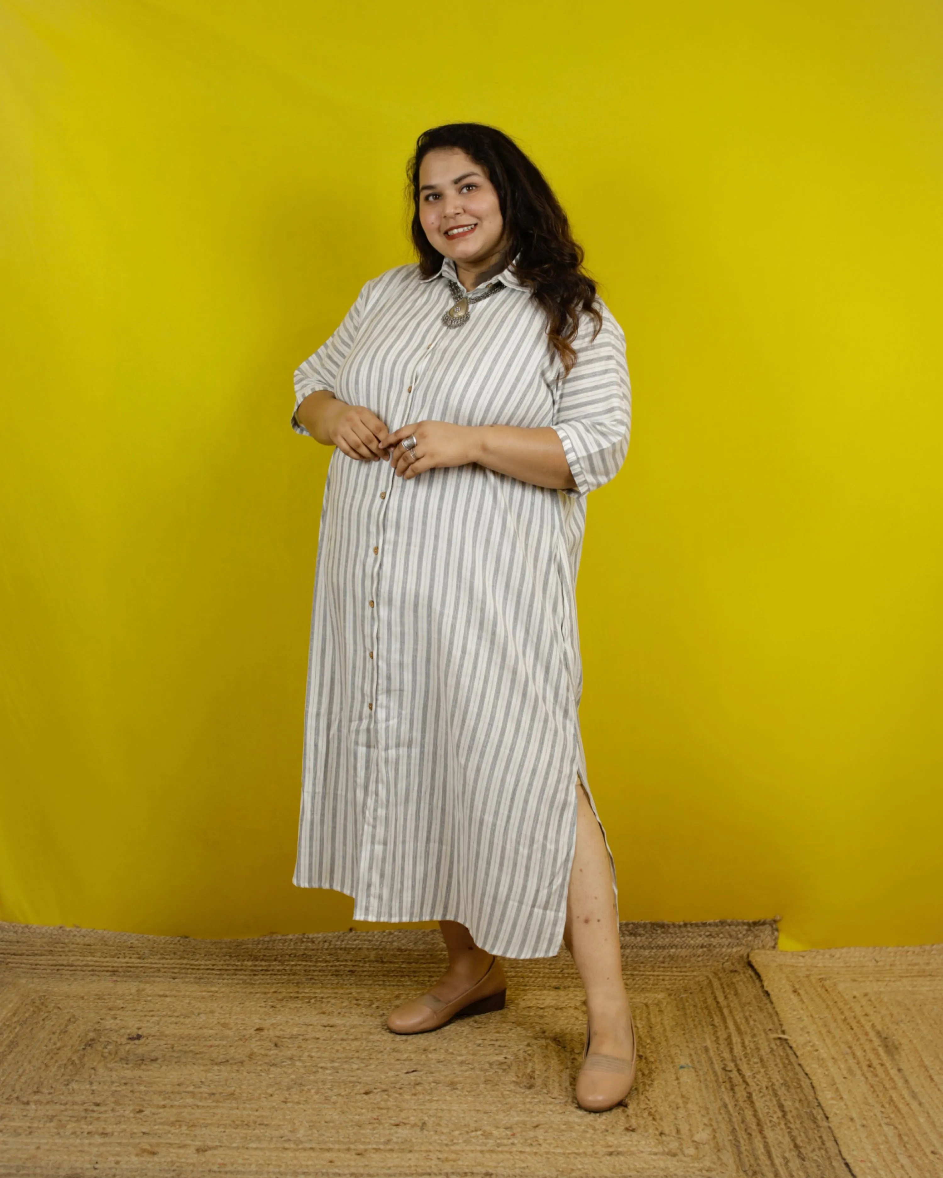 Daisy- White Collar Checked Dress