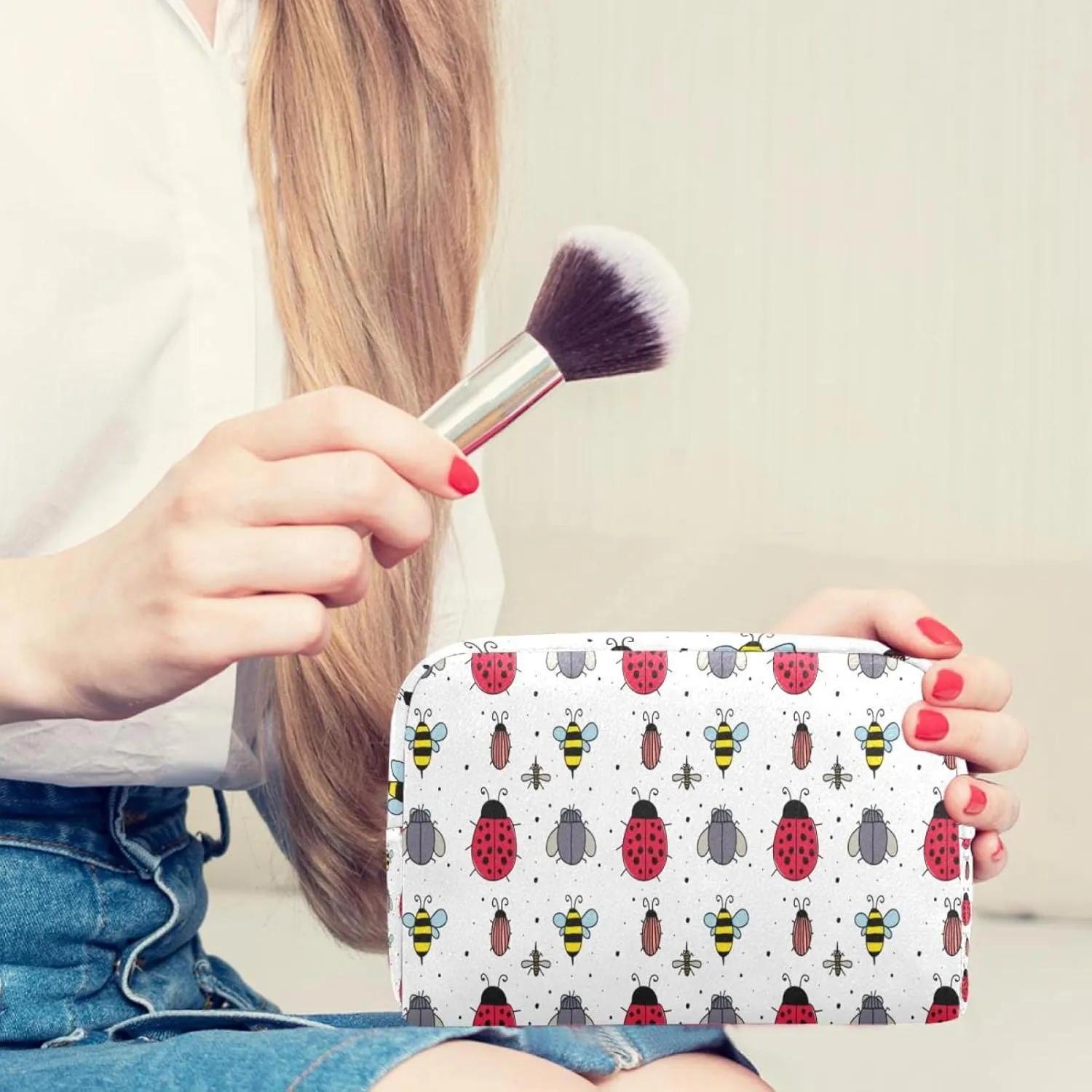 Insects Pattern Bee Ladybug Fly Small Makeup Bag for Purse, Portable Cosmetic Bag Zipper Makeup Pouch for Women, Stationery, Toiletries, Travel Accessories