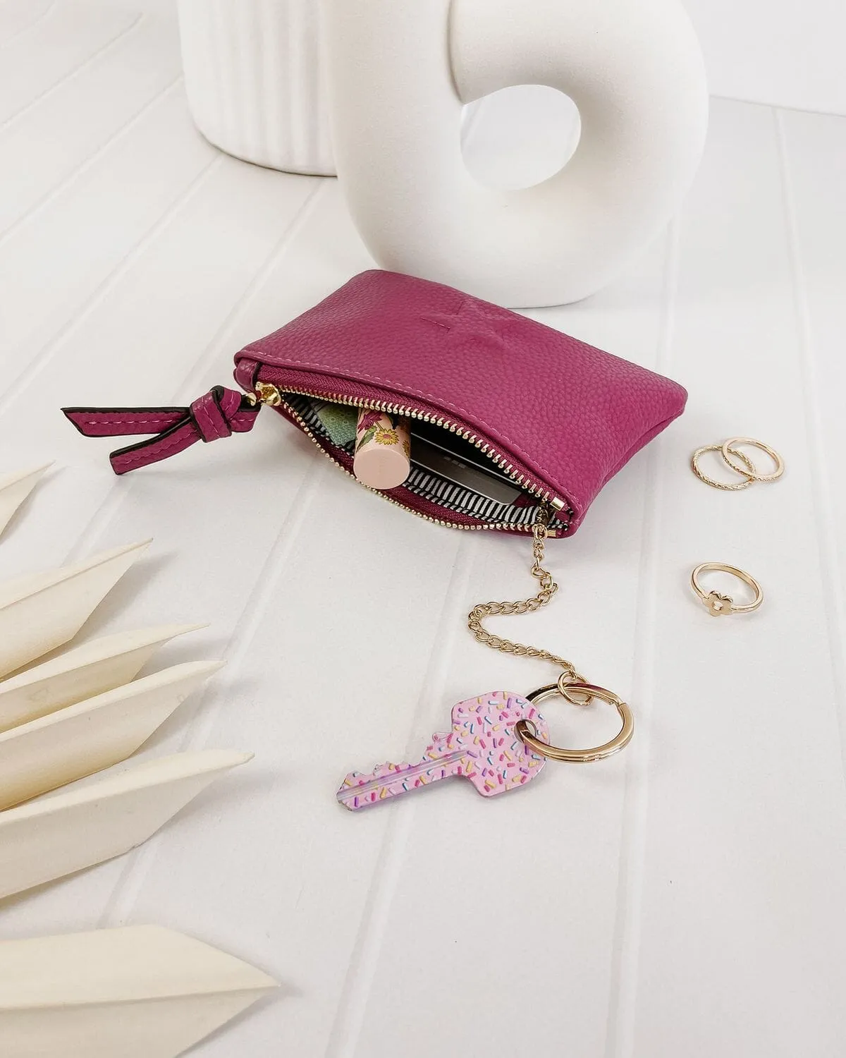 LOUENHIDE Star Purse - Dragon Fruit
