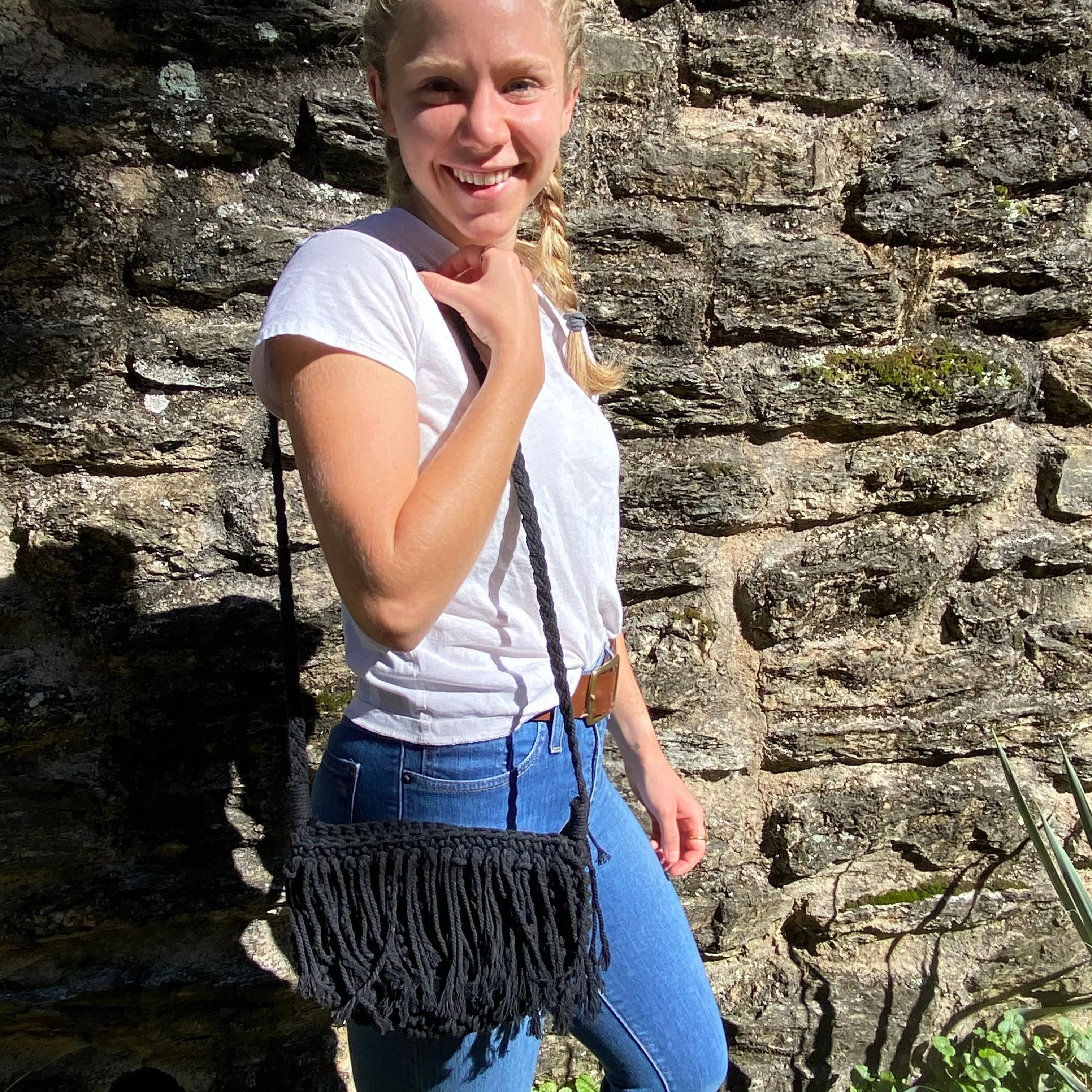 Macrame Small Black Purse With Zipper