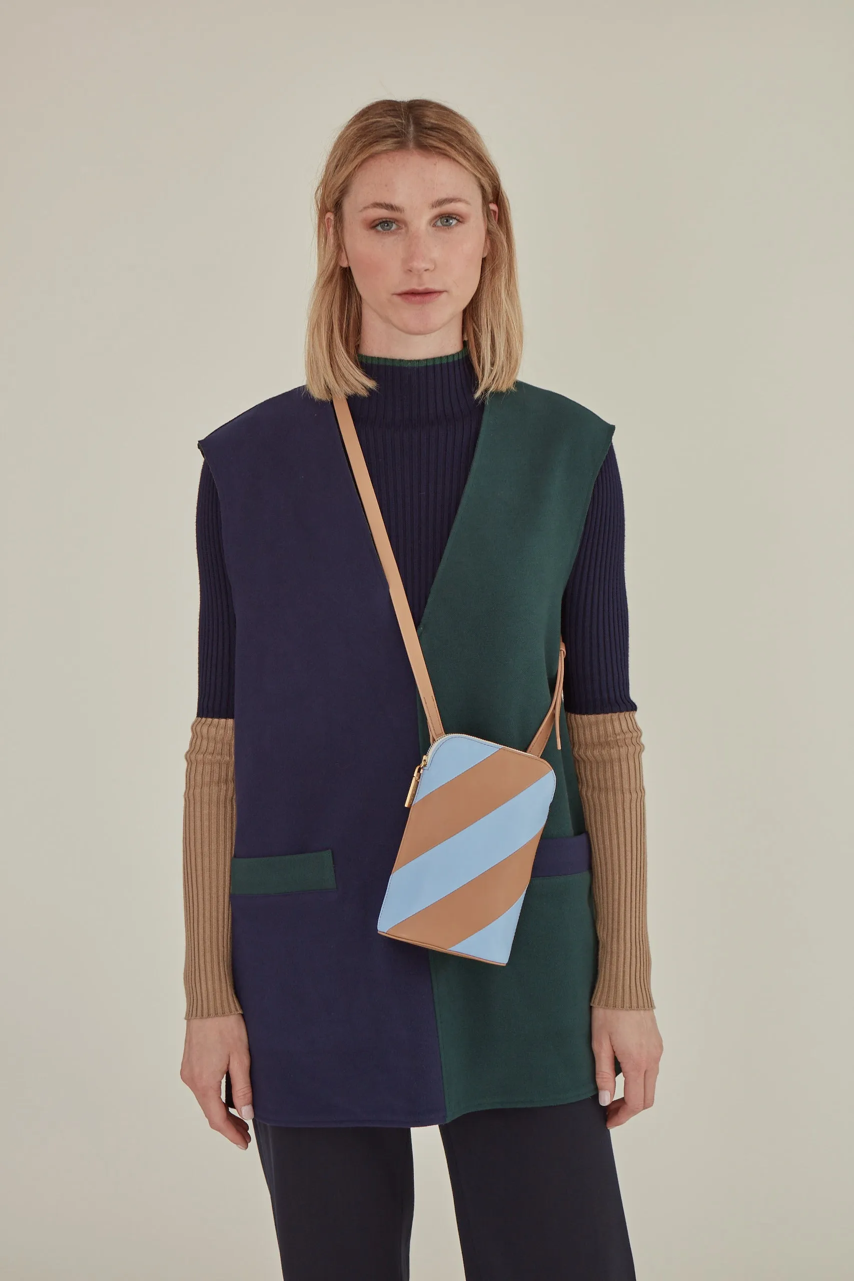 Mini Hama Shoulder Bag • Tan / Forget-Me-Not