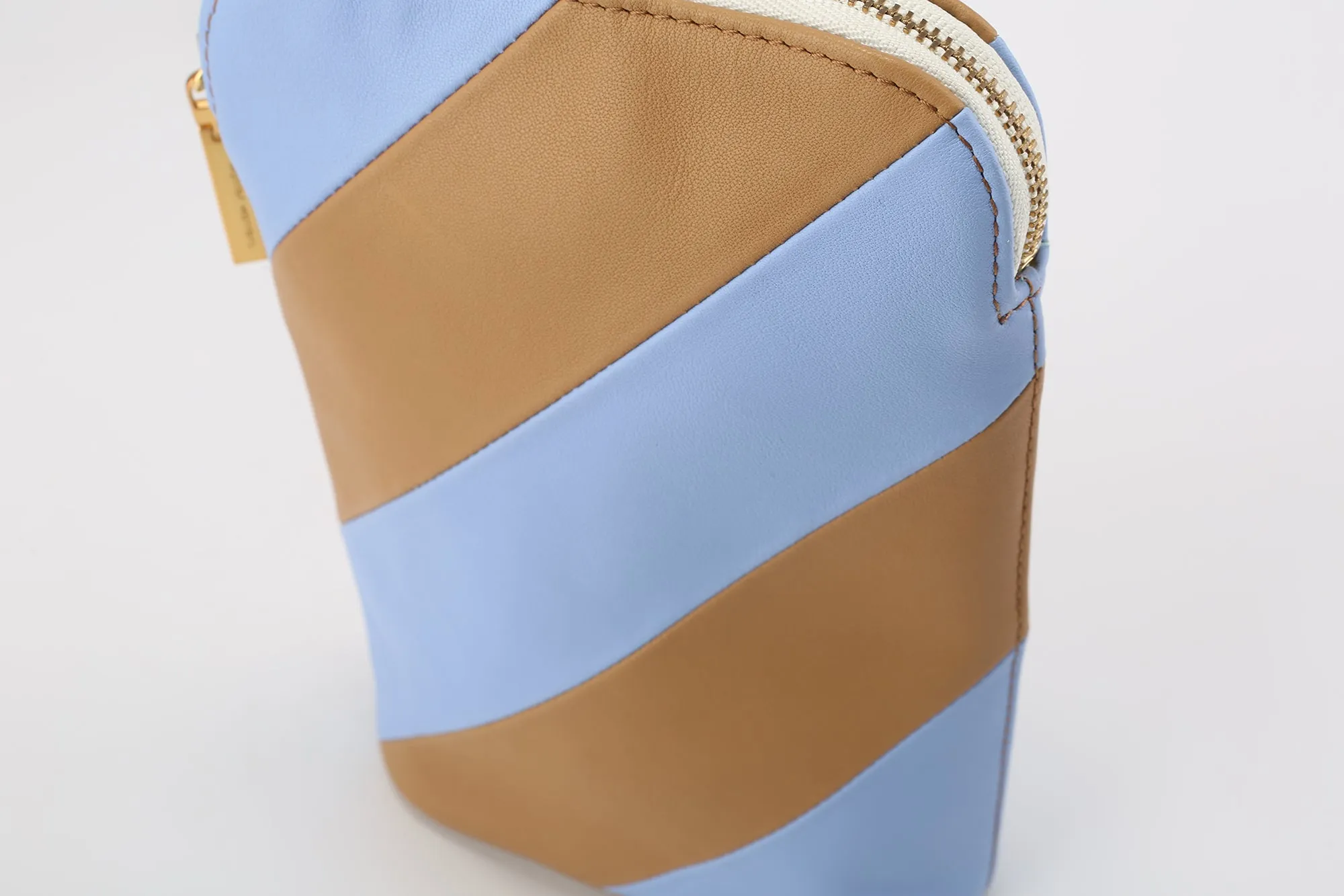 Mini Hama Shoulder Bag • Tan / Forget-Me-Not