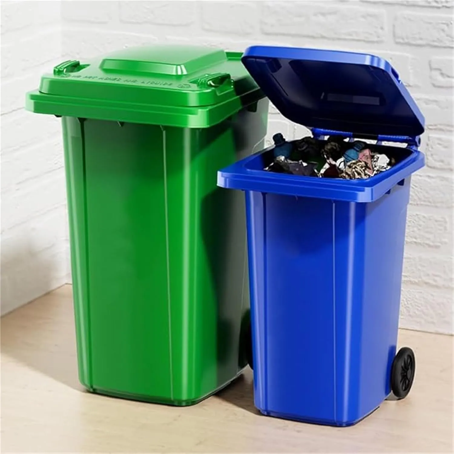 Outdoor Trash Cans 18/22/27/53 Gallon Large Garbage Can Outdoor Wheeled Trash Can with Lid ＆ Wheels, Garage Trash Can with Handles ＆ 100-PCS Organizer Bag for Patio Backyard Deck Roadside(Yellow,100L/
