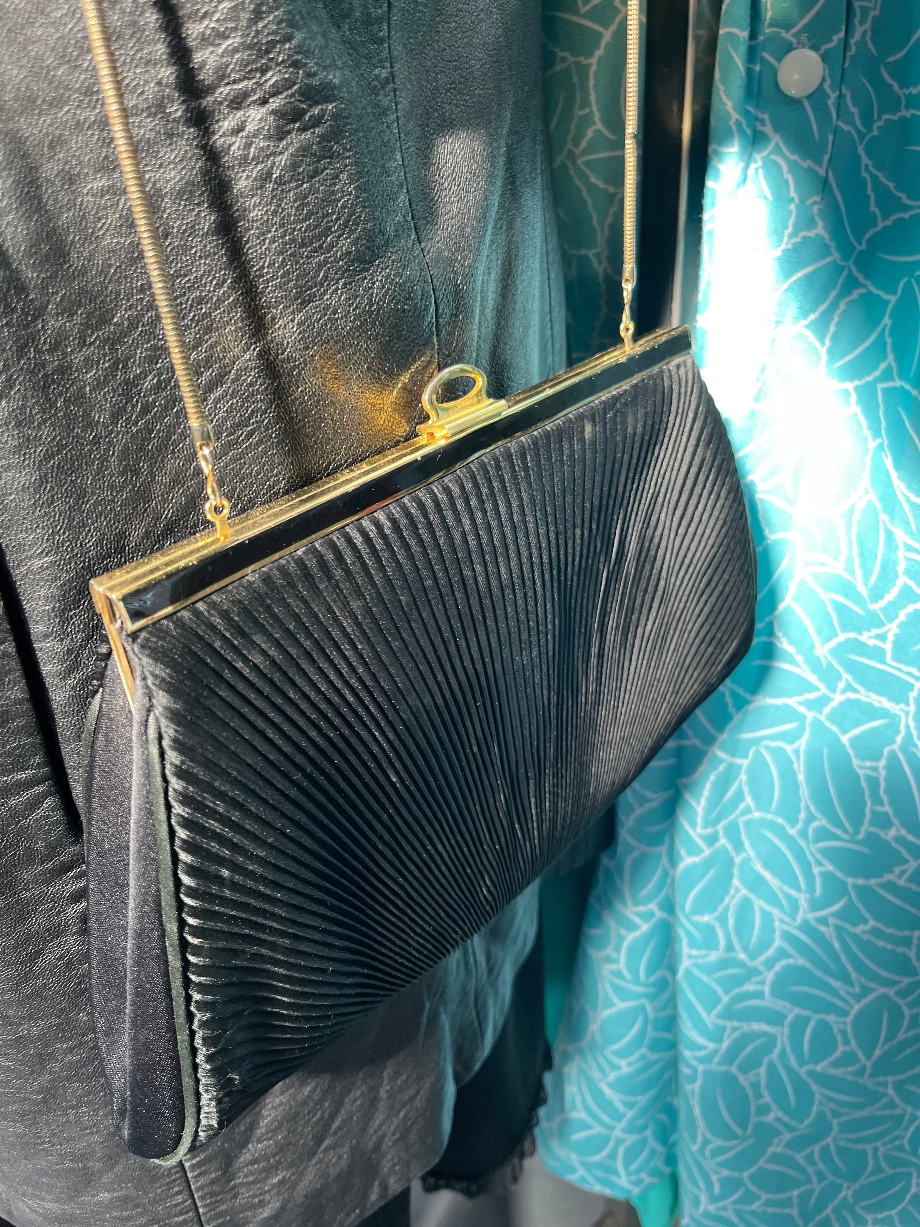 RETRO SHOULDER BAG
