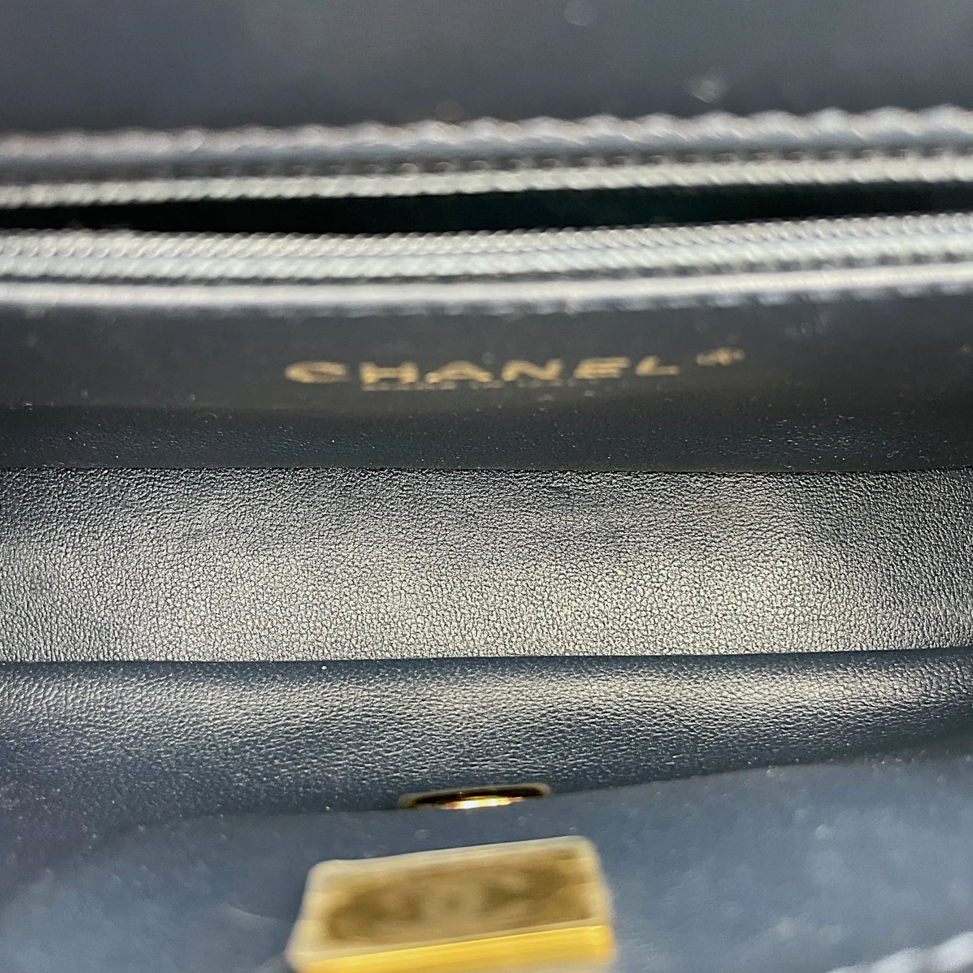 Seasonal Top Handle with double link Chain 20x13x5.5cm Navy Blue Top Handle Bag in Shiny lambskin, Gold hardware