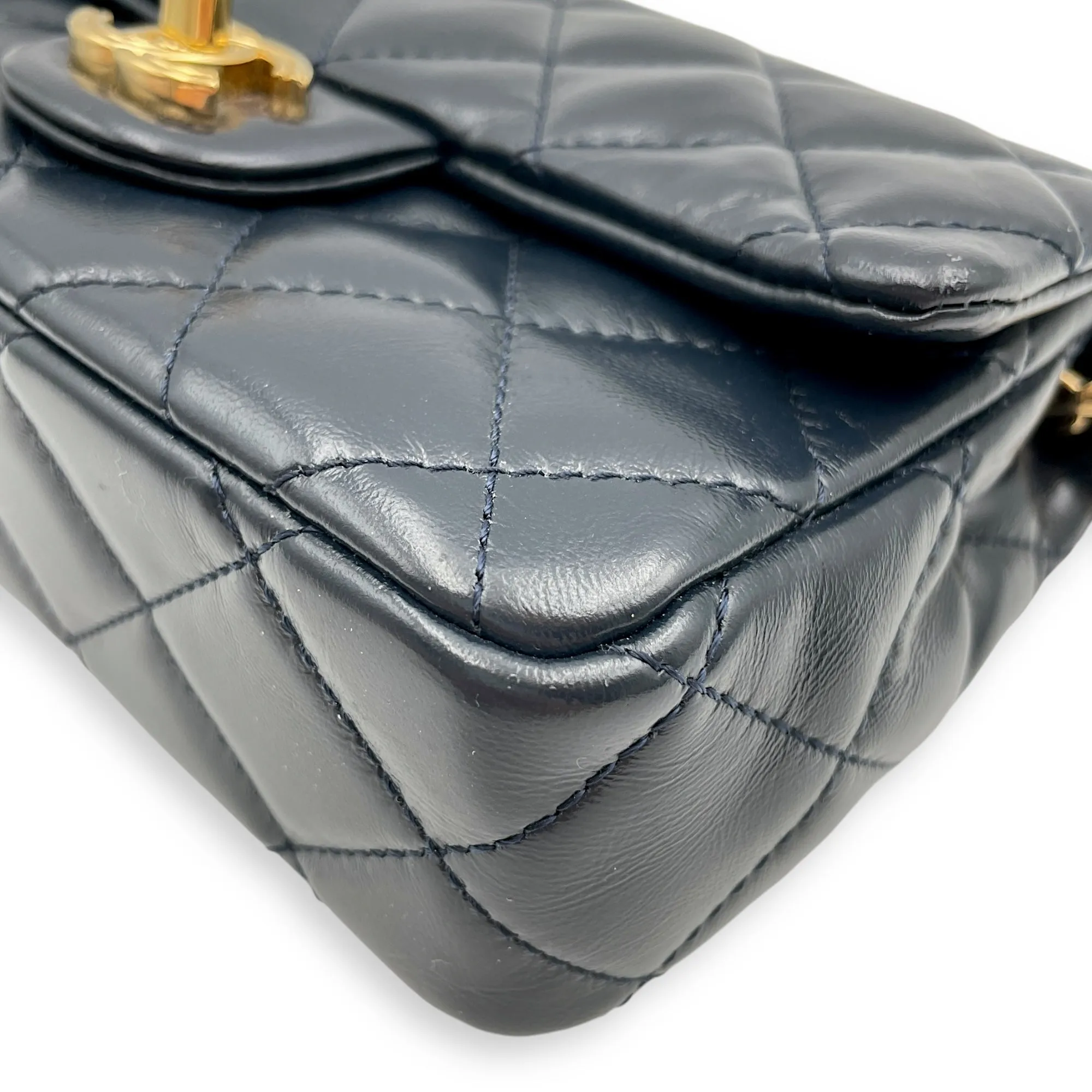 Seasonal Top Handle with double link Chain 20x13x5.5cm Navy Blue Top Handle Bag in Shiny lambskin, Gold hardware