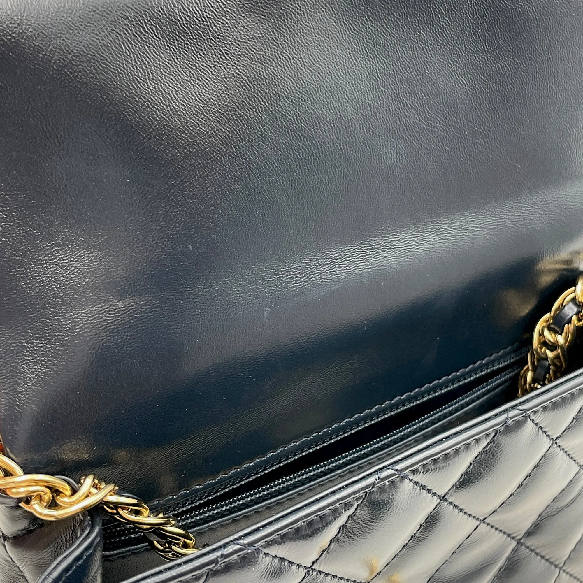 Seasonal Top Handle with double link Chain 20x13x5.5cm Navy Blue Top Handle Bag in Shiny lambskin, Gold hardware
