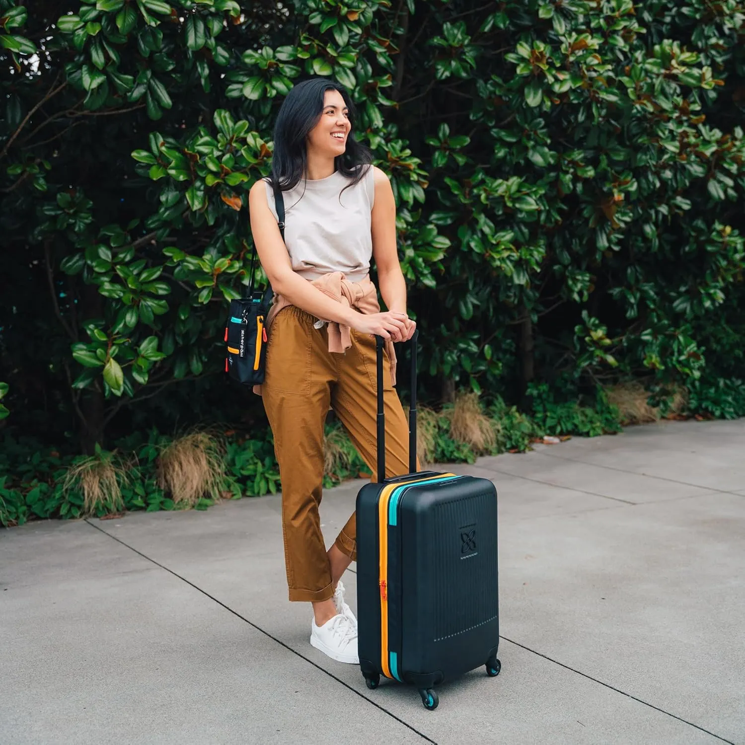 Sherpani Meridian, 22 Inch Carry On Luggage Airline Approved, Rolling Hardside Suitcase 22x14x9, Travel Luggage for Women, Expandable Suitcase, Travel Gift for Mothers Day 2025 (Chromatic)