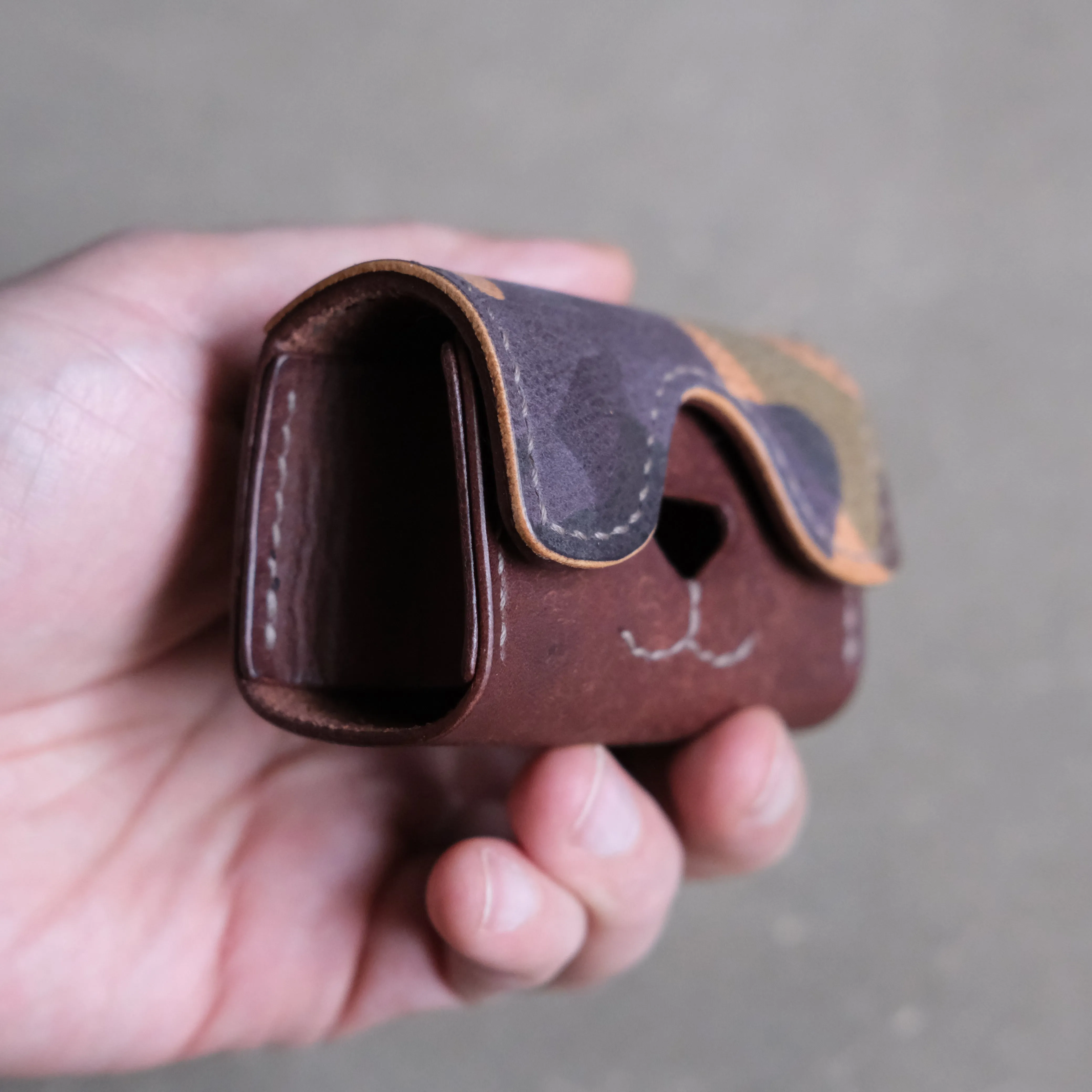 THE DOG WASTE BAGS HOLDER - DS LEATHERGOODS