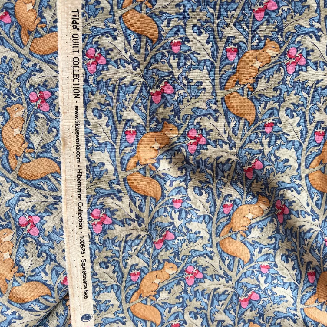 Tilda's World - Hibernation: Squirreldream Blue