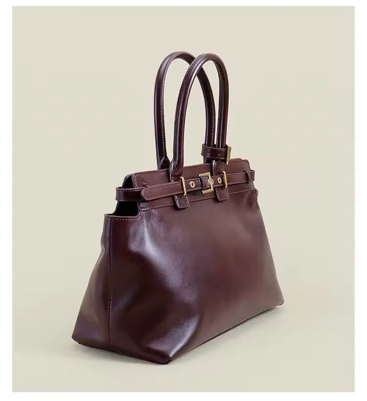 Vintage Charm: Handmade Women's Retro Suede Bag