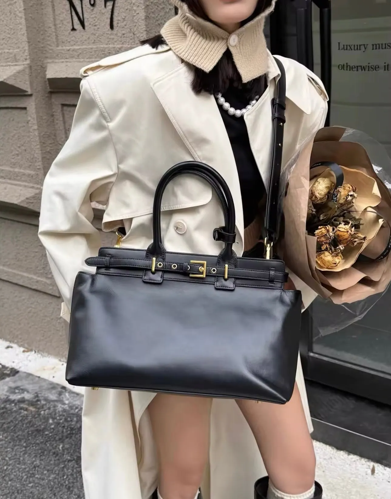 Vintage Charm: Handmade Women's Retro Suede Bag