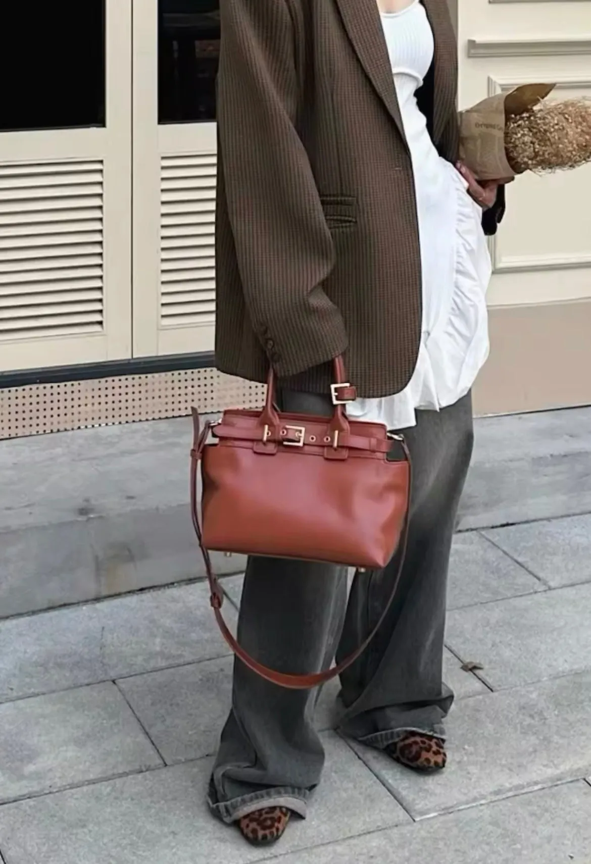 Vintage Charm: Handmade Women's Retro Suede Bag