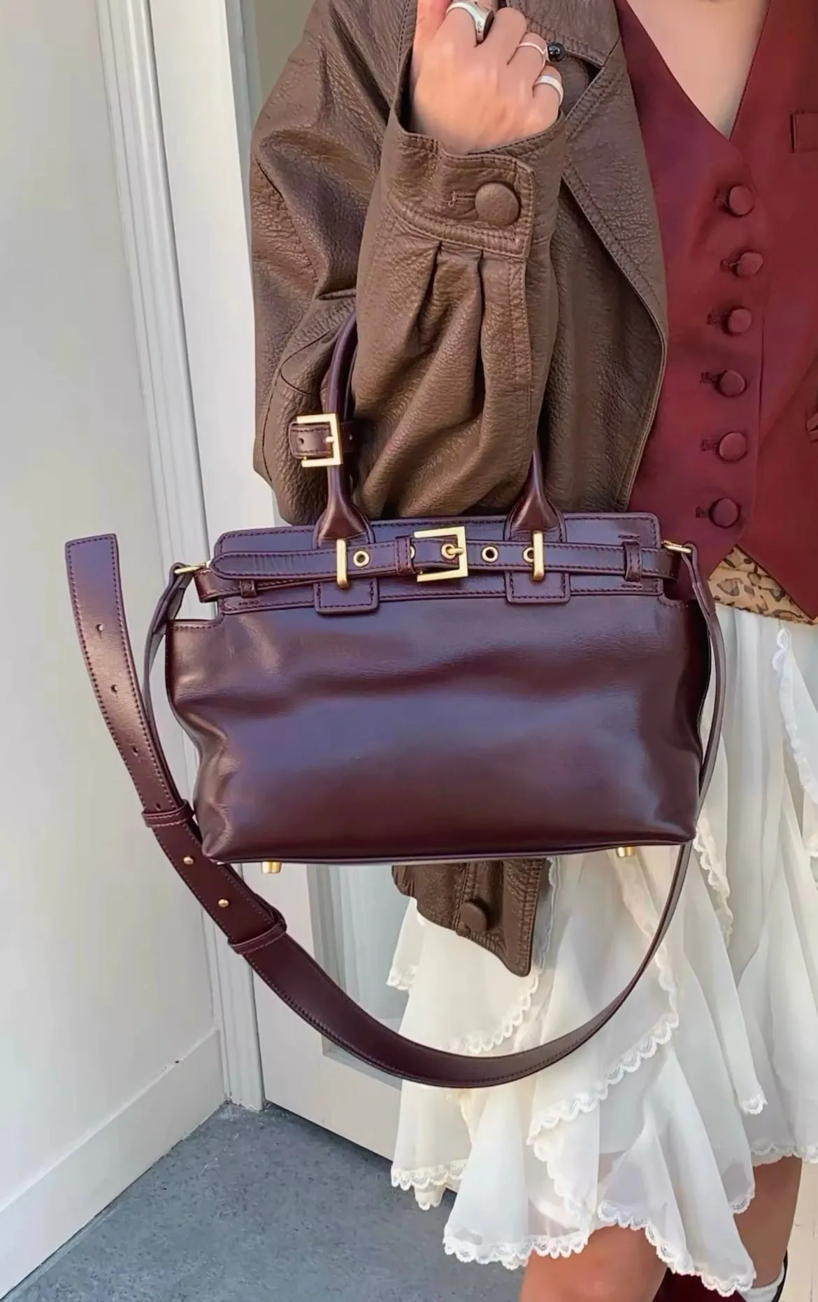Vintage Charm: Handmade Women's Retro Suede Bag
