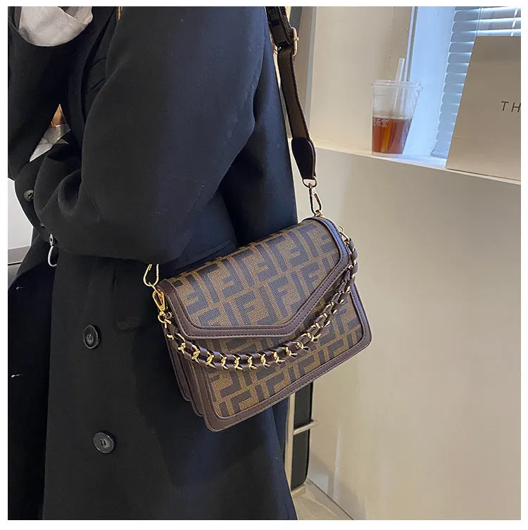 Vintage Elegance: Women's Retro Shoulder Bag