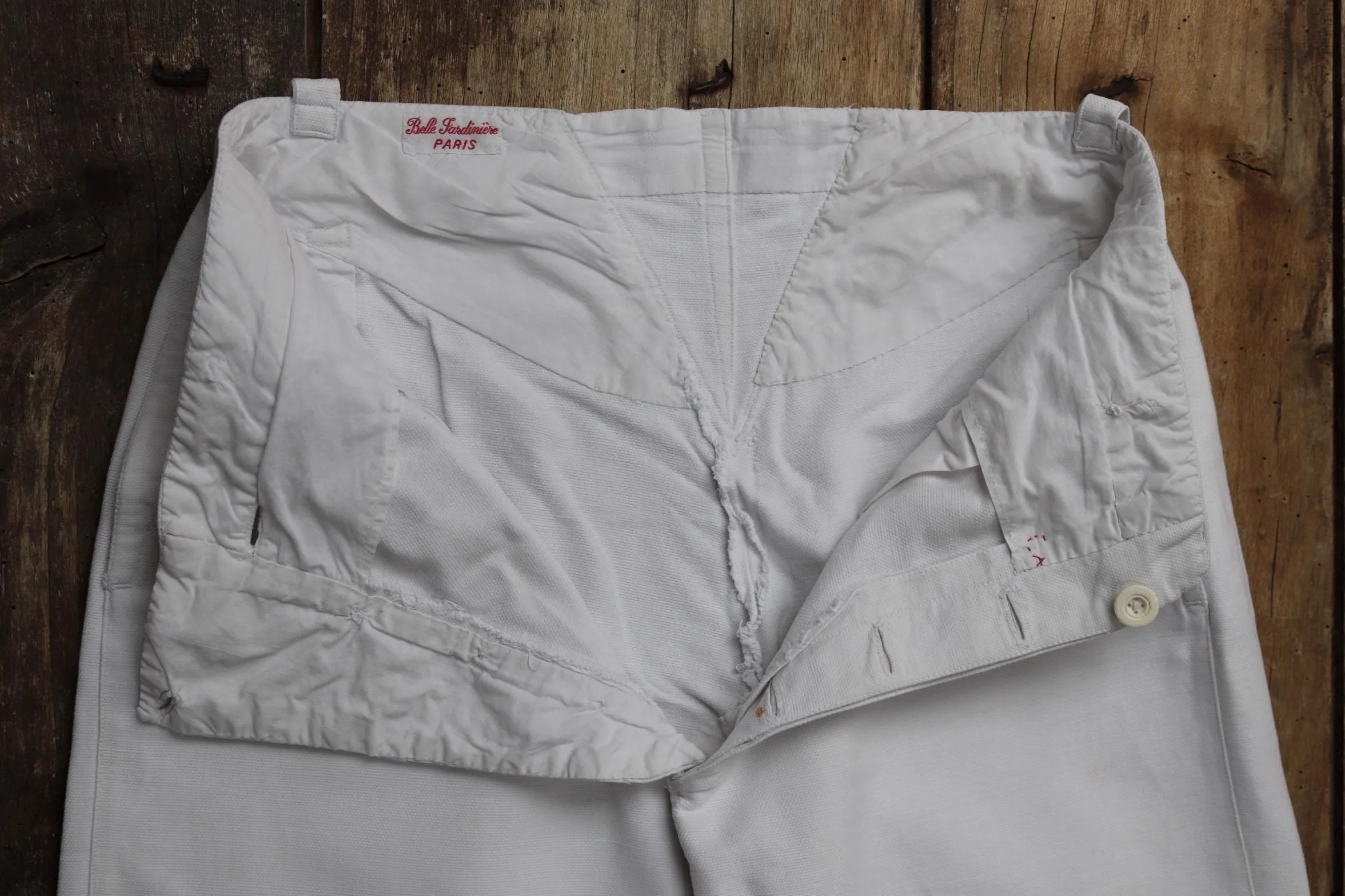 Vintage French shorts - antique Belle Jardiniere - 1910s 20s white cotton workwear - 28” x 11”
